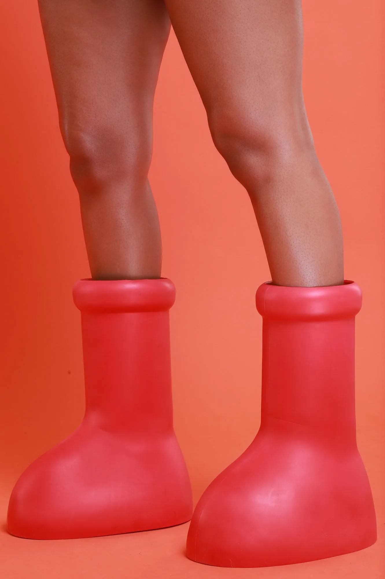 Take Notice Oversized Rubber Boots - Red
